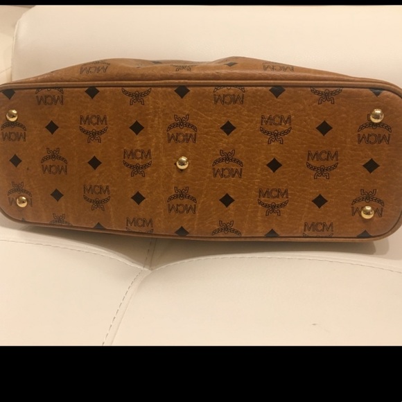 Original MCM Bag - Picture 5 of 8